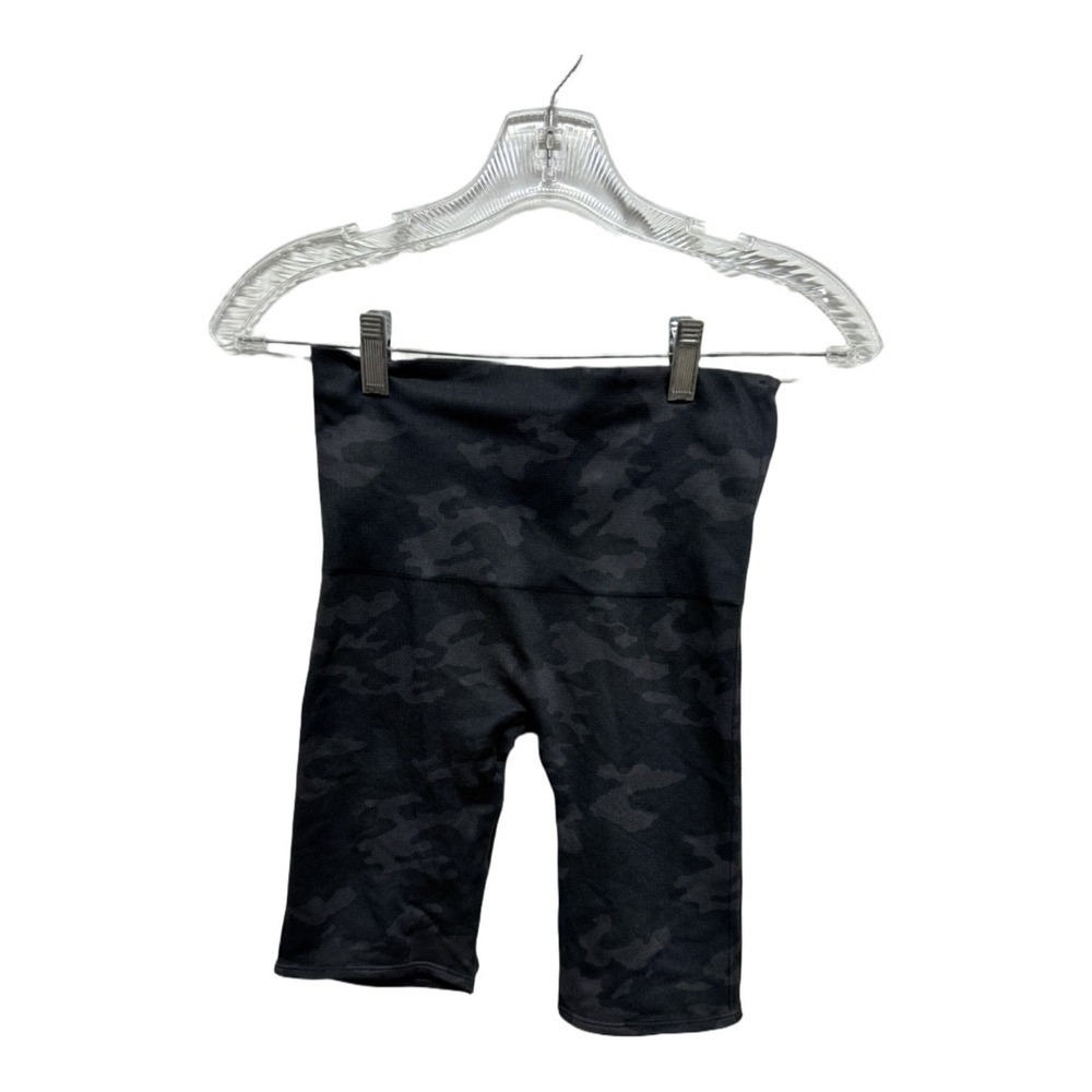 Spanx Look At Me Now Bike Shorts Black Camo Size Medium Athletic Tummy Control